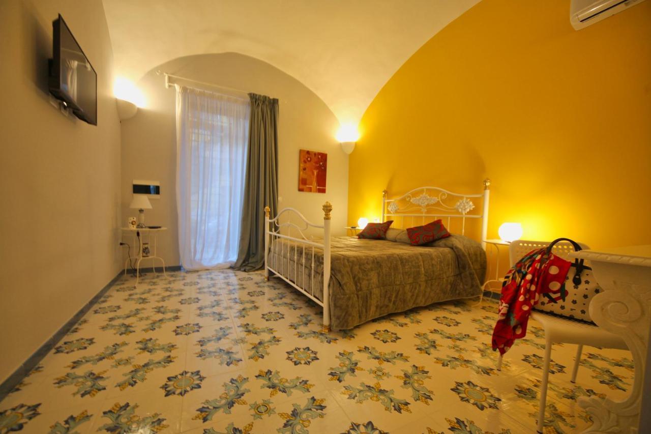 Domus Vilu Bed & Breakfast Nocera Superiore Exterior photo